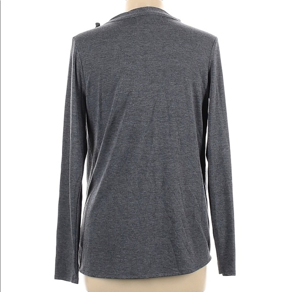 Old navy maternity long sleeve top - Picture 2 of 4